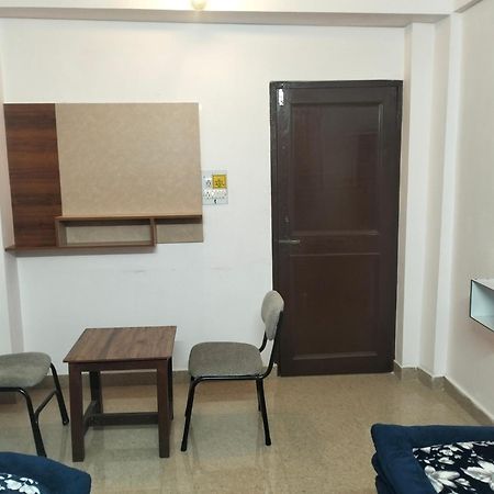 דרמסאלה Aman Inn מראה חיצוני תמונה