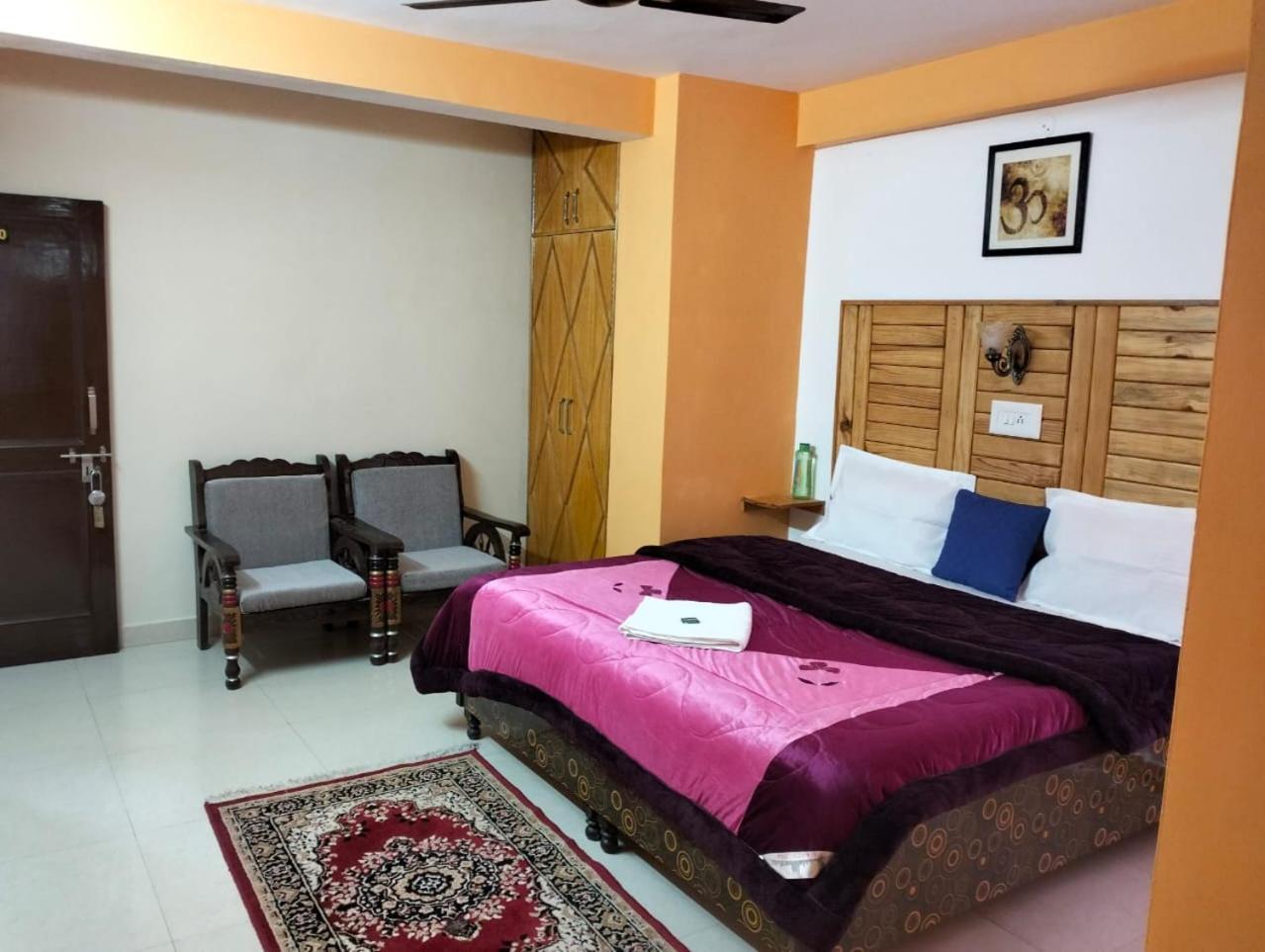 דרמסאלה Aman Inn מראה חיצוני תמונה