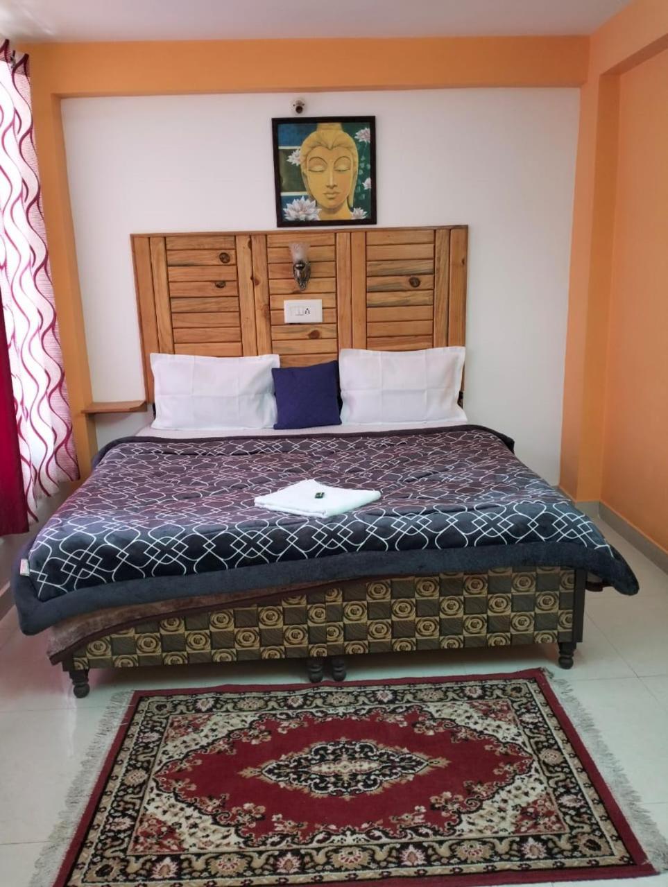 דרמסאלה Aman Inn מראה חיצוני תמונה