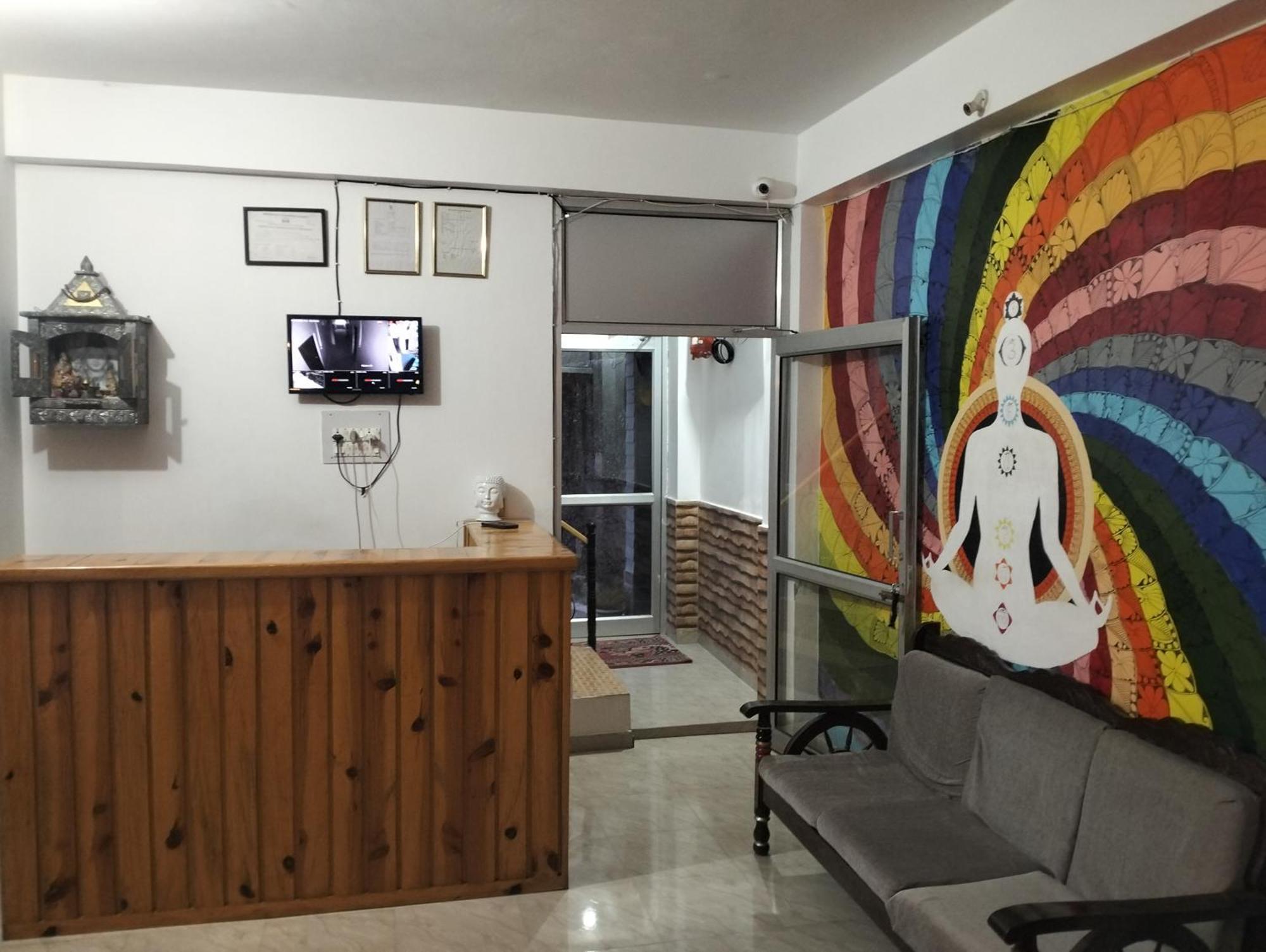 דרמסאלה Aman Inn מראה חיצוני תמונה