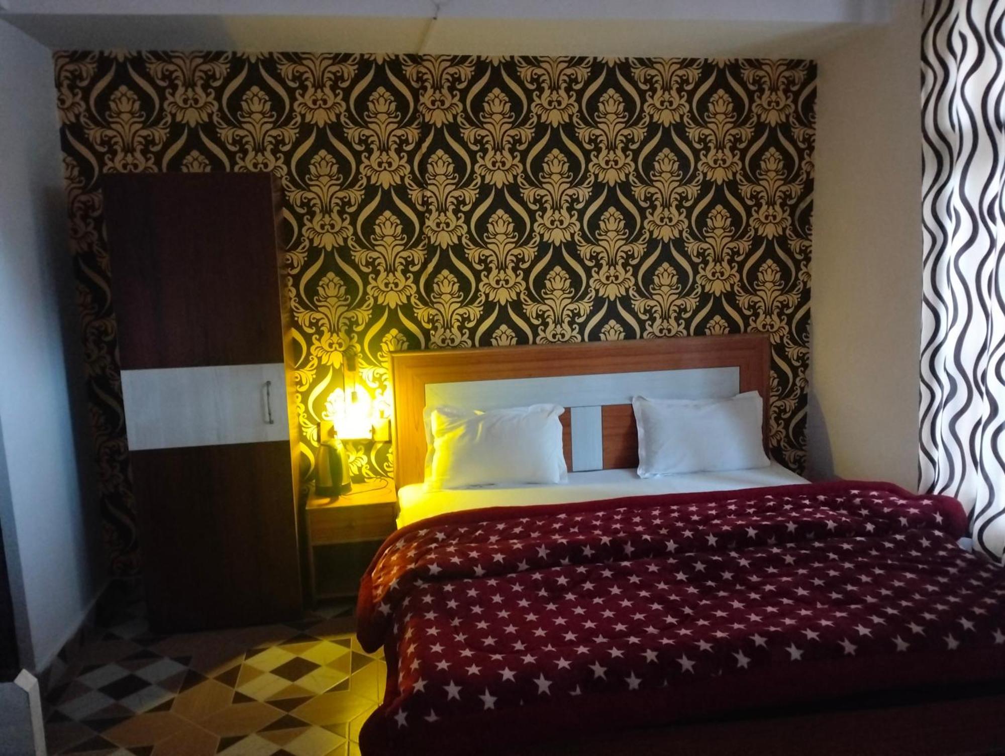 דרמסאלה Aman Inn מראה חיצוני תמונה